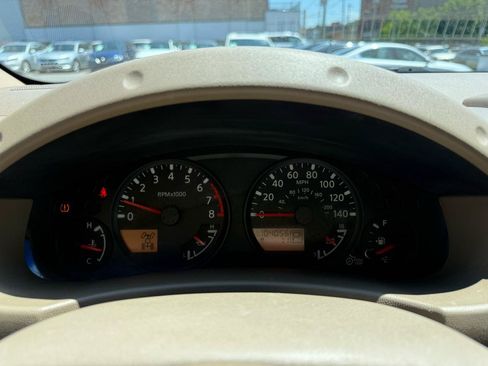 Used 2007 Nissan Frontier SE w/ SE Value Truck Pkg AWD/4WD image 12