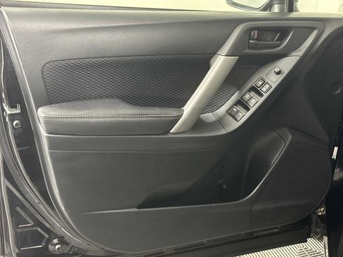 Used 2017 Subaru Forester 2.5i Premium w/ Protection Package #1 image 9