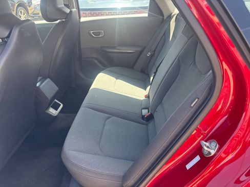 Used 2025 Kia K4 FWD image 23
