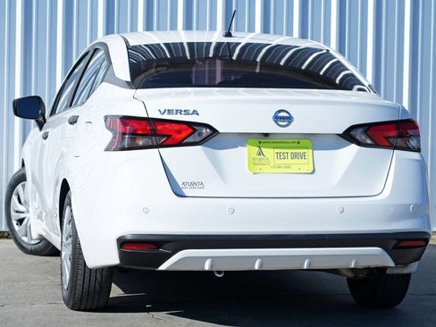 Used 2020 Nissan Versa S image 5