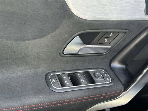 Certified 2022 Mercedes-Benz CLA 250 4MATIC image 10