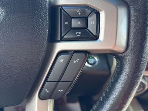 Certified 2020 Ford F150 Lariat w/ Equipment Group 502A Luxury image 19