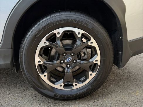 Used 2021 Subaru Crosstrek 2.0i Premium image 33