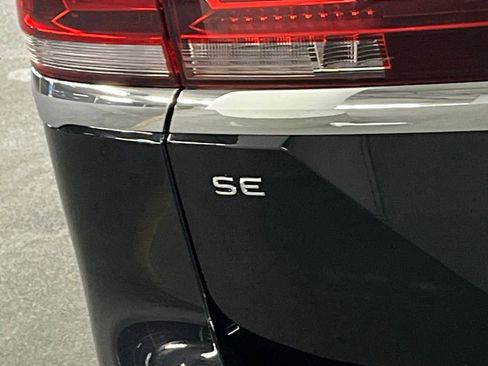 New 2026 Volkswagen Atlas Cross Sport SE image 37