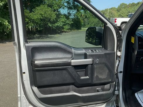 Used 2018 Ford F150 XLT w/ Equipment Group 302A Luxury AWD/4WD image 25