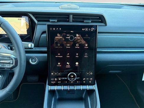 New 2026 GMC Terrain AT4 w/ Technology Package II image 11