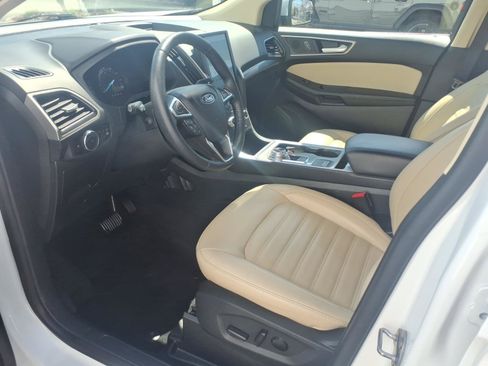 Used 2024 Ford Edge SEL w/ Convenience Package image 12