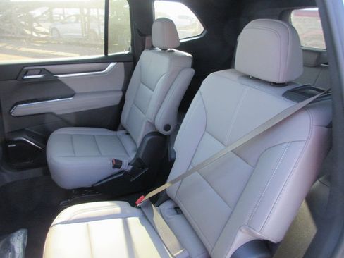 New 2026 GMC Acadia Elevation w/ Super Cruise Package AWD/4WD image 13