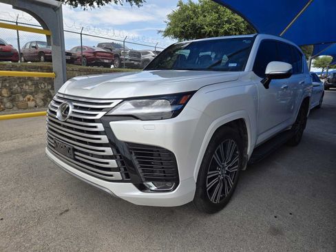 Used 2023 Lexus LX 600 4WD w/ Luxury Package image 1