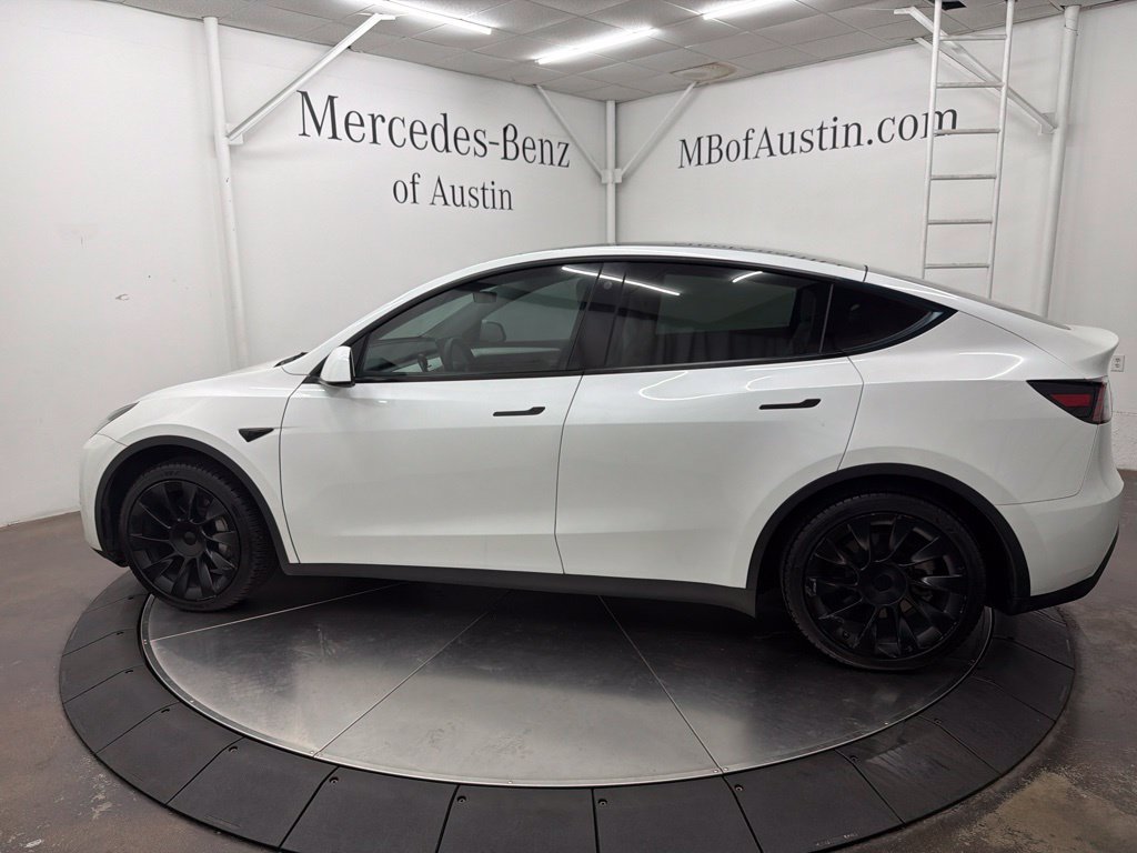 Used 2023 Tesla Model Y Long Range AWD/4WD image 3