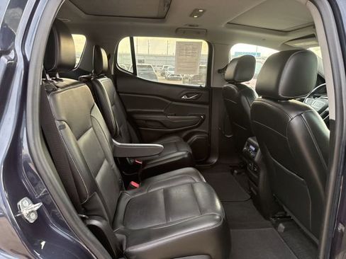 Used 2018 GMC Acadia SLT image 20