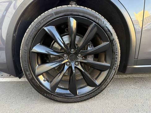 Used 2019 Tesla Model X Long Range image 36