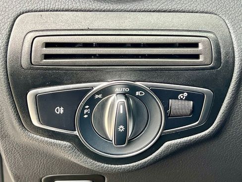 Certified 2022 Mercedes-Benz GLC 300 4MATIC image 28