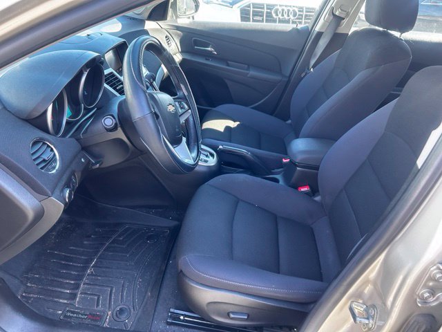 Used 2014 Chevrolet Cruze LT FWD image 3