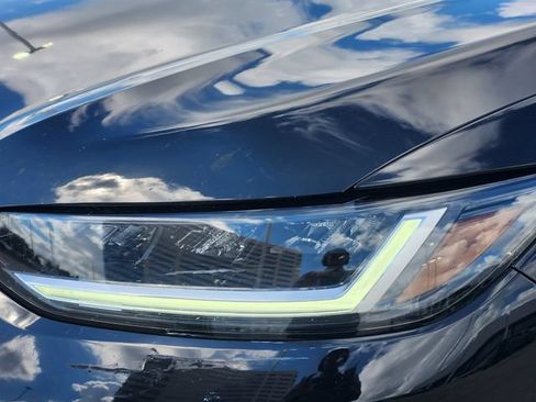 Used 2024 Honda HR-V EX-L image 9
