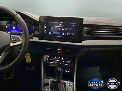 Used 2025 Volkswagen Jetta Sport image 13