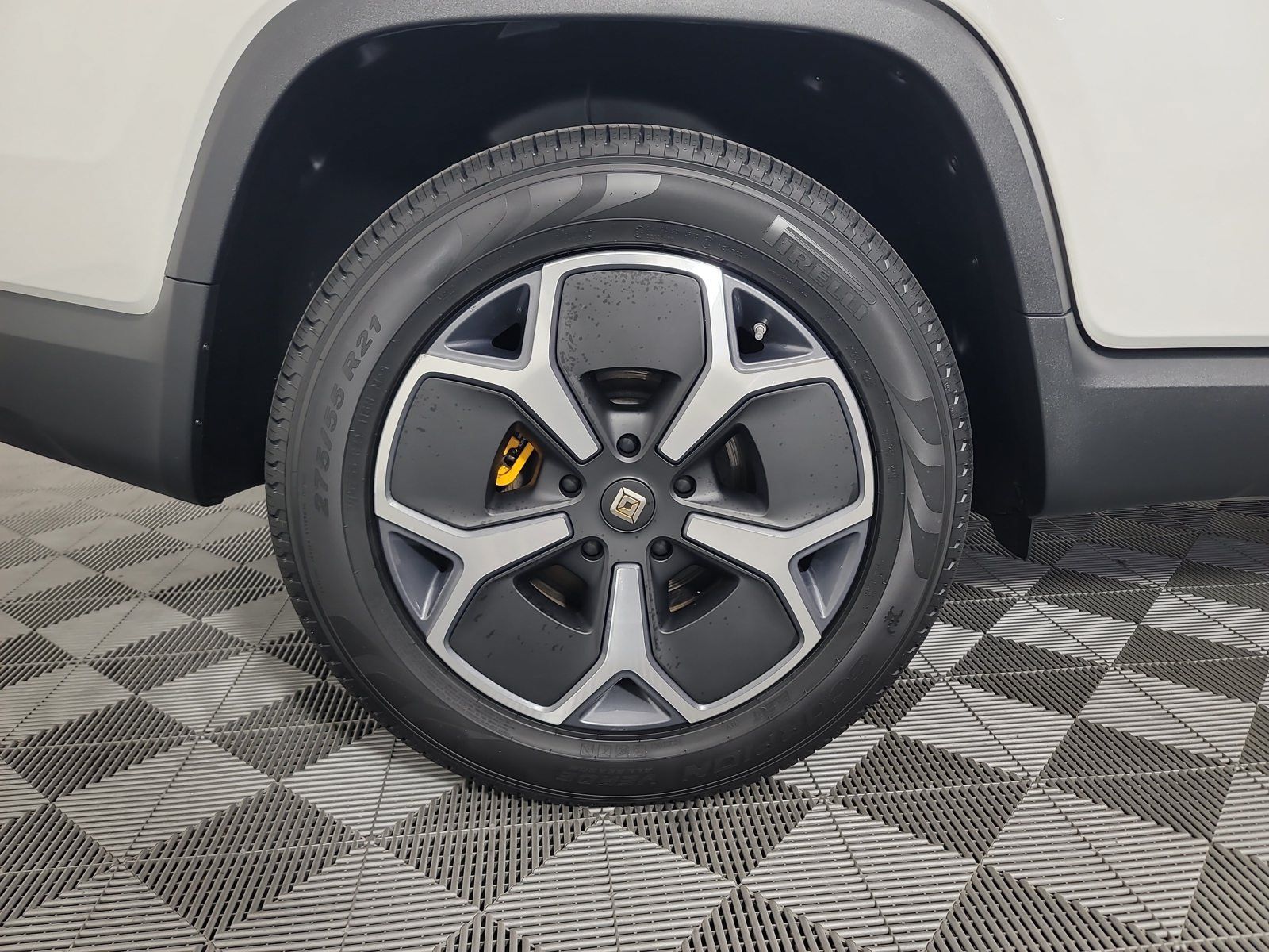 Used 2022 Rivian R1T Adventure AWD/4WD image 12