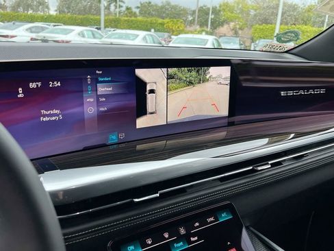 Used 2025 Cadillac Escalade Premium Luxury w/ Touring Package image 16