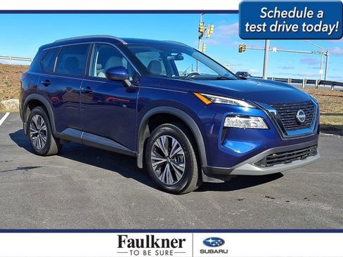 Used 2022 Nissan Rogue SV w/ SV Premium Package image 1