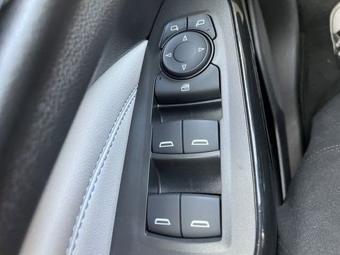 Used 2025 Chevrolet Trax LT w/ LT Convenience Package image 16