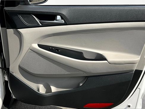 Used 2016 Hyundai Tucson SE w/ Option Group 02 image 27