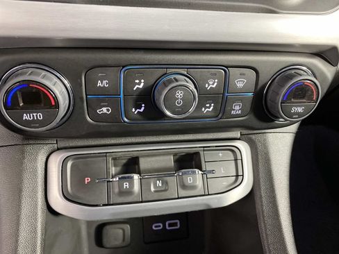 Used 2023 GMC Acadia SLE w/ Driver Convenience Package AWD/4WD image 23