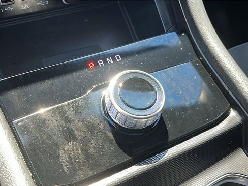 Used 2025 Jeep Grand Cherokee Altitude image 19