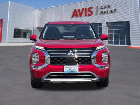 Used 2025 Mitsubishi Outlander SE AWD/4WD image 2