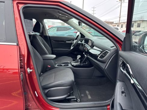 Certified 2024 Kia Seltos X-Line image 34