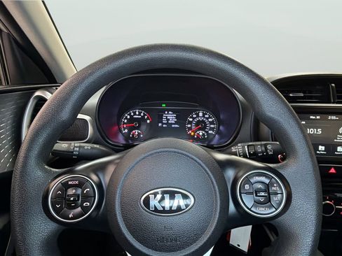 Used 2021 Kia Soul LX image 30