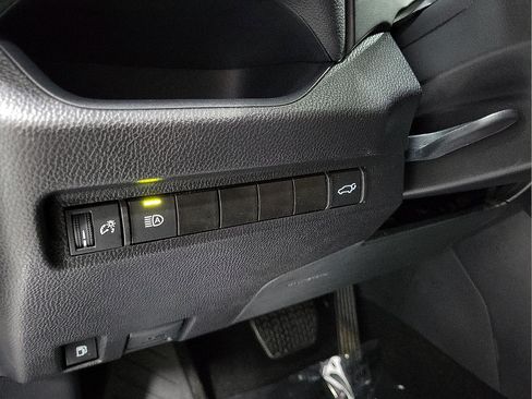 Certified 2025 Toyota RAV4 XLE w/ Convenience Package AWD/4WD image 13
