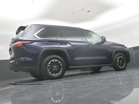 Used 2025 Toyota Sequoia SR5 w/ TRD Off-Road Package AWD/4WD image 43
