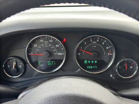 Used 2014 Jeep Wrangler Unlimited Sport w/ Quick Order Package 24S AWD/4WD image 20
