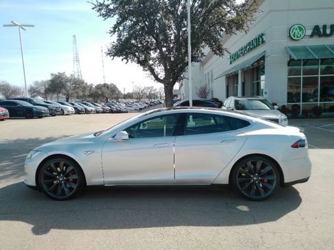 Used 2015 Tesla Model S P85D image 10