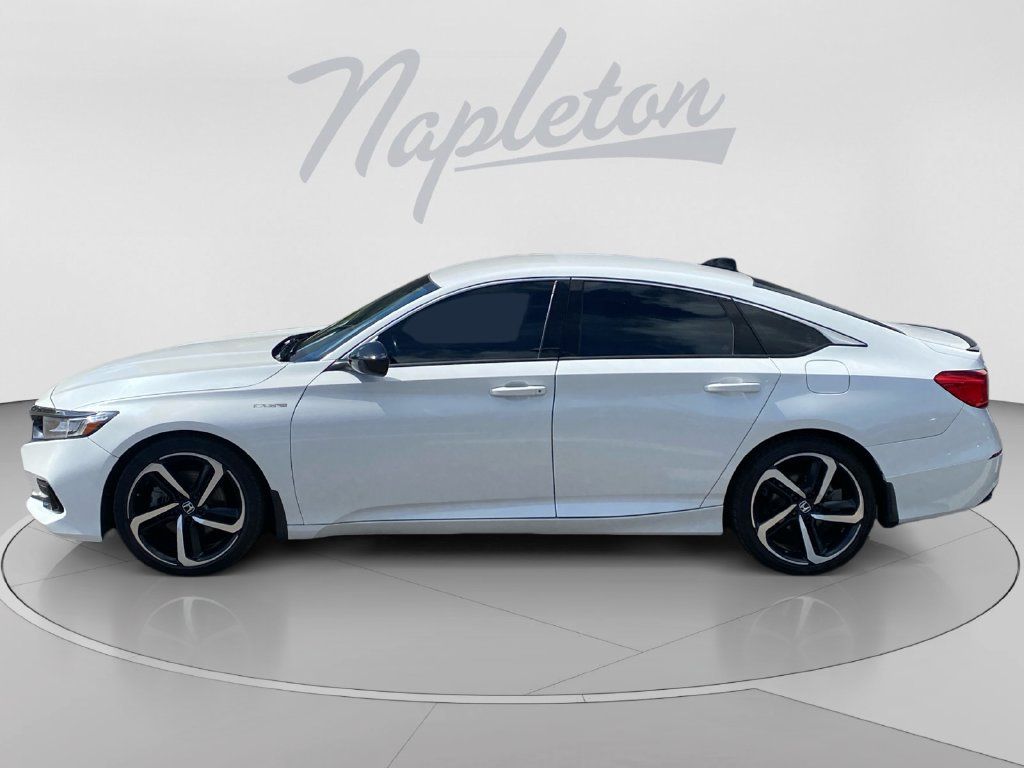 Used 2022 Honda Accord Sport image 2