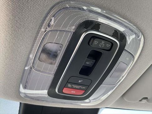 New 2026 Hyundai Elantra Limited FWD image 14