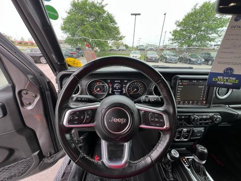 Used 2021 Jeep Wrangler Unlimited Sahara AWD/4WD image 39