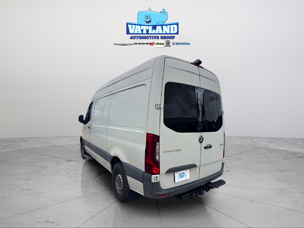 Used 2020 Mercedes-Benz Sprinter 2500 image 3