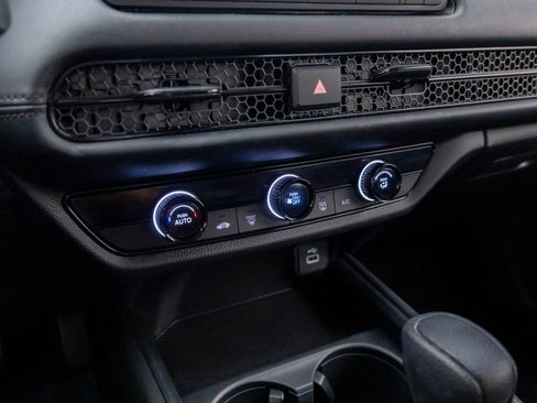 Used 2024 Honda HR-V LX image 23