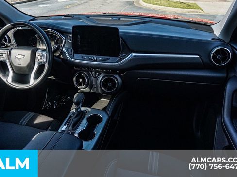 Used 2025 Chevrolet Blazer LT image 21