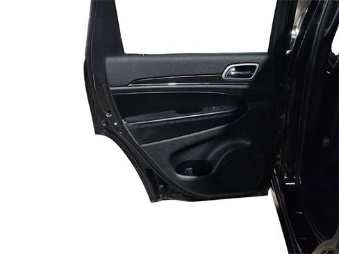 Used 2018 Jeep Grand Cherokee Limited w/ Trailer Tow Group IV image 21