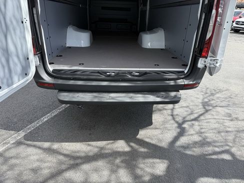 New 2025 Mercedes-Benz Sprinter 4500 image 7
