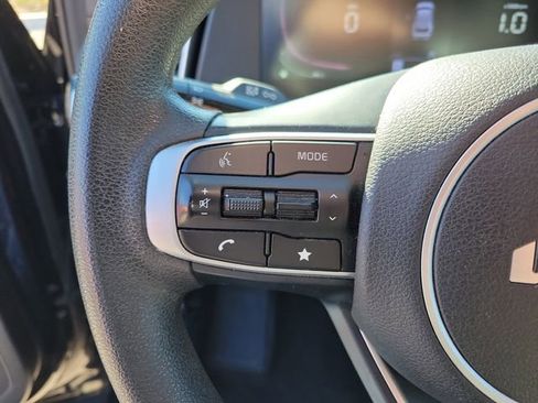 Used 2024 Kia Sportage LX image 16