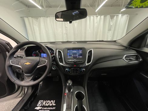 Used 2020 Chevrolet Equinox LT image 14