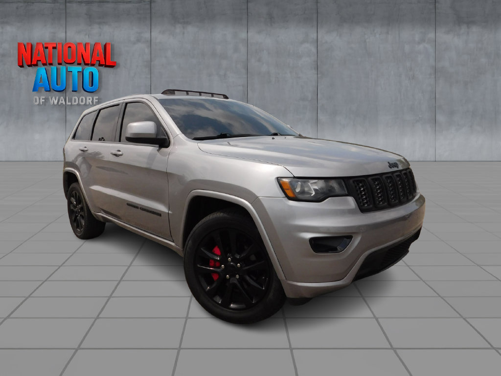 Used 2020 Jeep Grand Cherokee Altitude AWD/4WD image 1