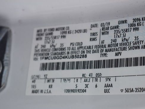 Used 2019 Ford Escape SE image 38