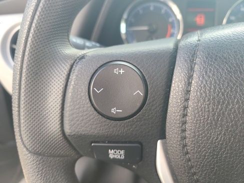 Used 2018 Toyota Corolla LE image 20