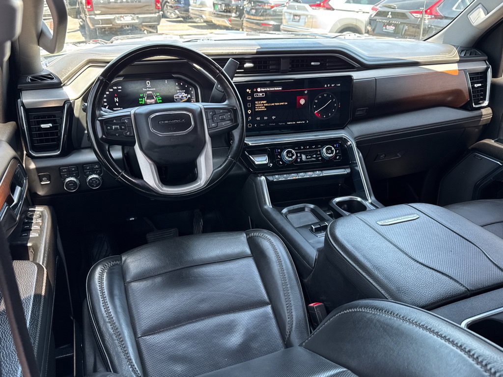 Used 2024 GMC Sierra 3500 Denali w/ Denali Reserve Package AWD/4WD image 7