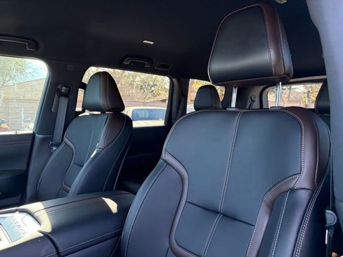 New 2026 Nissan Armada SL w/ Captain's Chari Seat Package AWD/4WD image 8