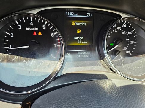 Used 2016 Nissan Rogue FWD image 29